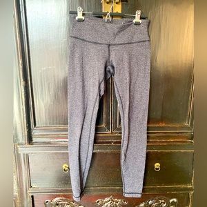 Gray lululemon leggings — size 8